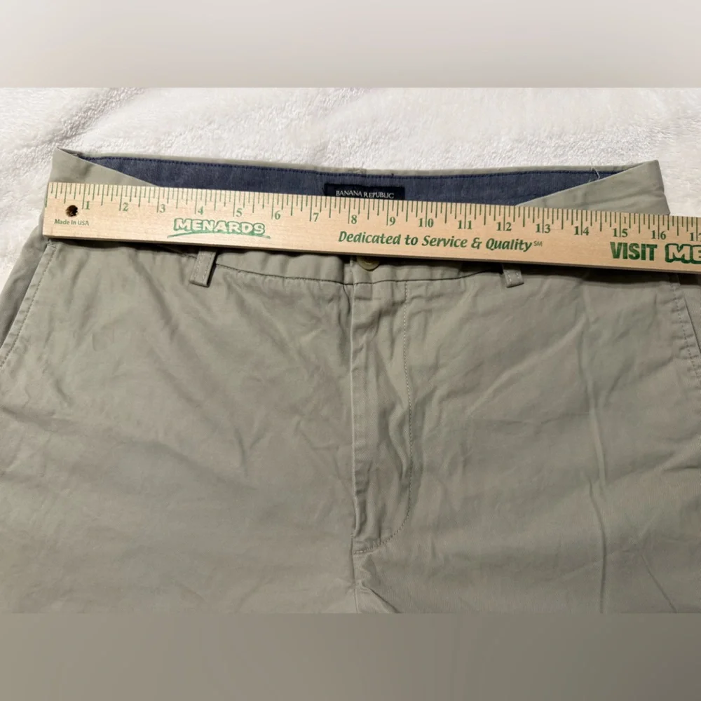 Banana Republic Men's Light Gray Chinos Stile Gavn Size  34/30
